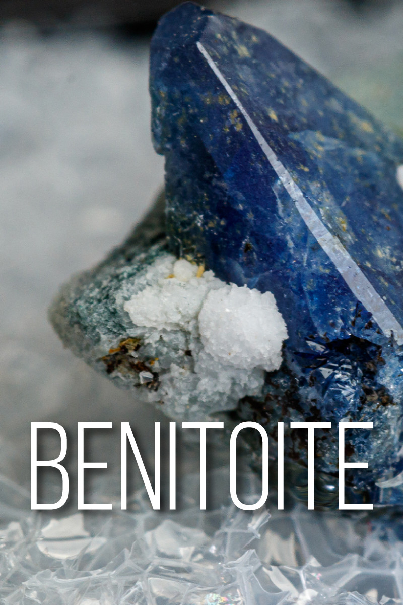 benitoite gemstone