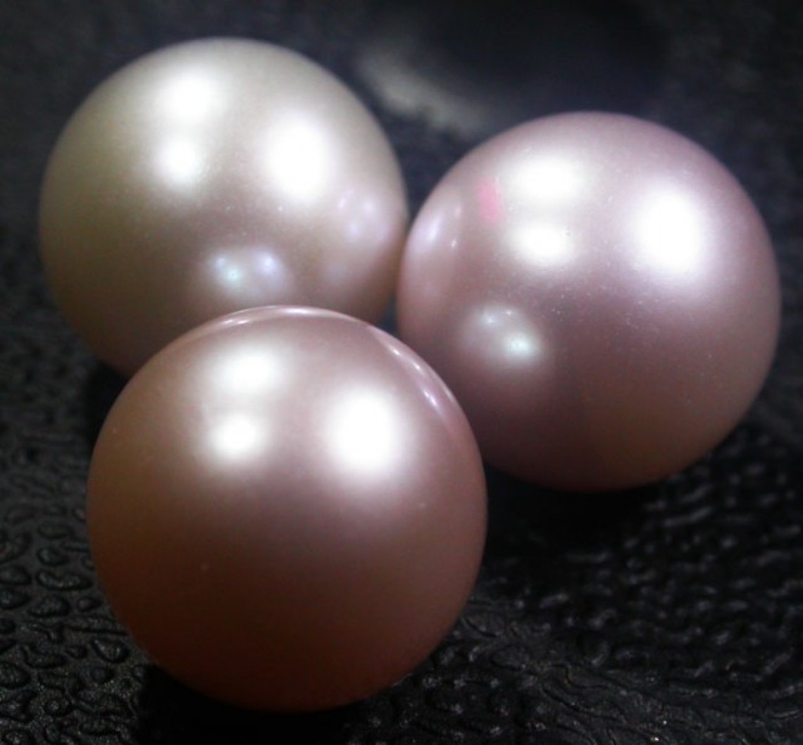 types of pearls - south sea pearls