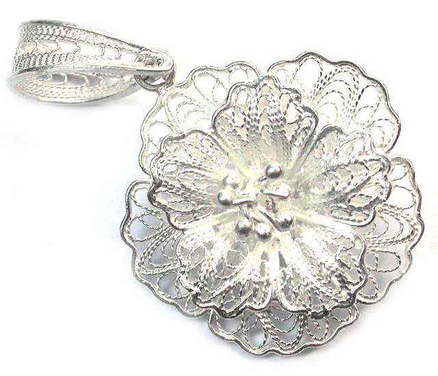 What Is Filigree Jewelry - Filigree Definition