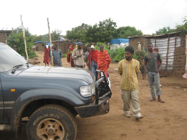 Exposition de pierres précieuses en Tanzanie et visites de la mine d'Arusha