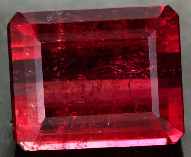 Tourmaline rubellite ou tourmaline rouge