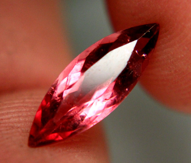 Tourmaline rubellite ou tourmaline rouge