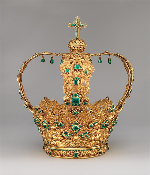 emerald gemstone history - crown of andes