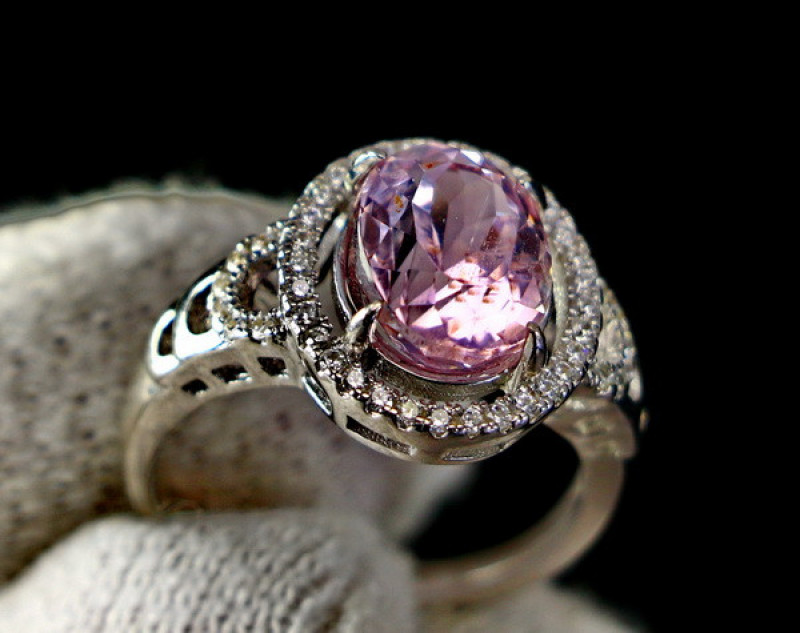 pink kunzite gemstone ring