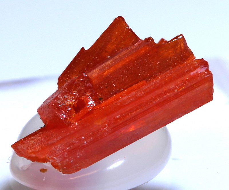 red crocoite gemstone crystal