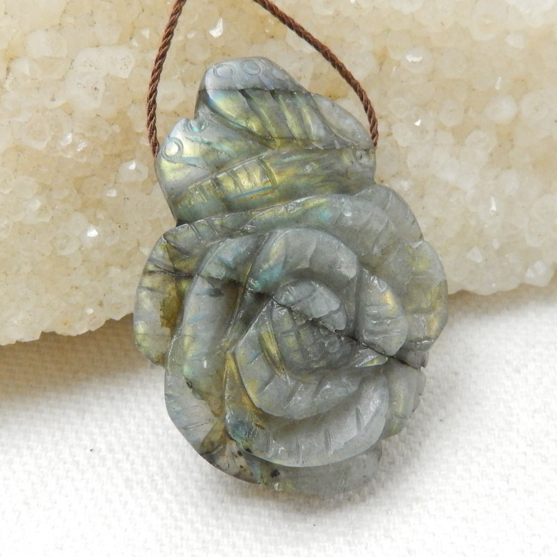 labradorite gemstone carving flower pendant