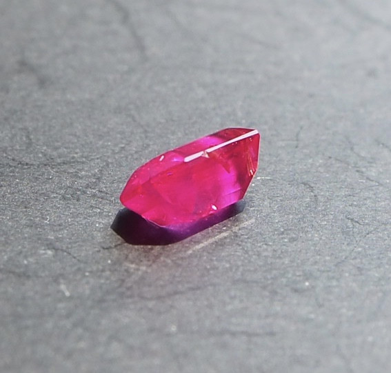 High quality 1.6ct Natural unheated Burma ruby
