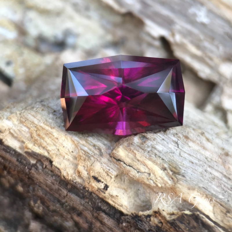 Mauve gemstone deals