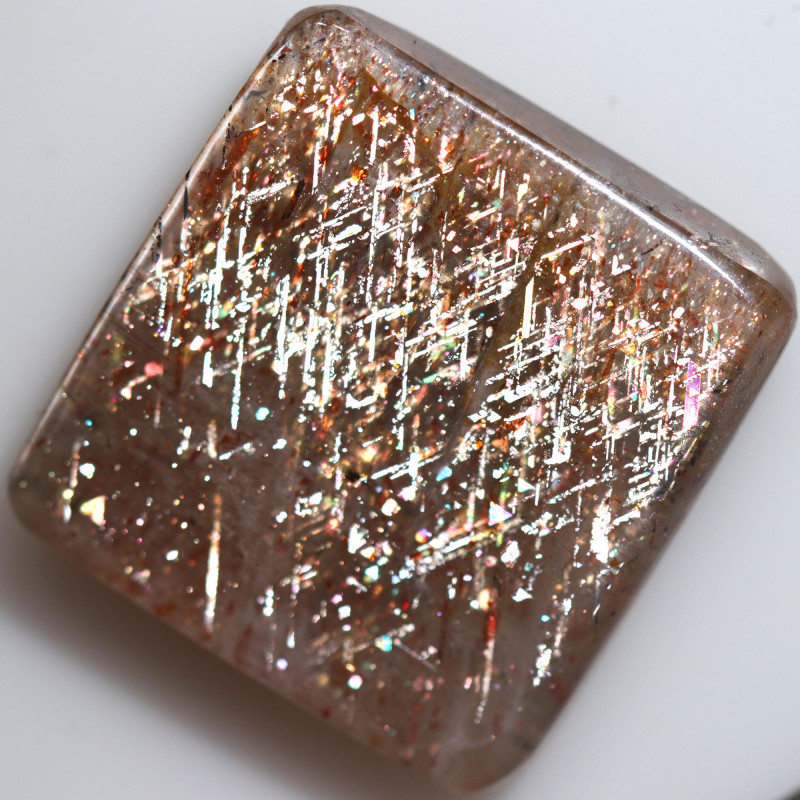 $30.00 PER CARAT RAINBOW LATTICE SUNSTONE S-SAFE484