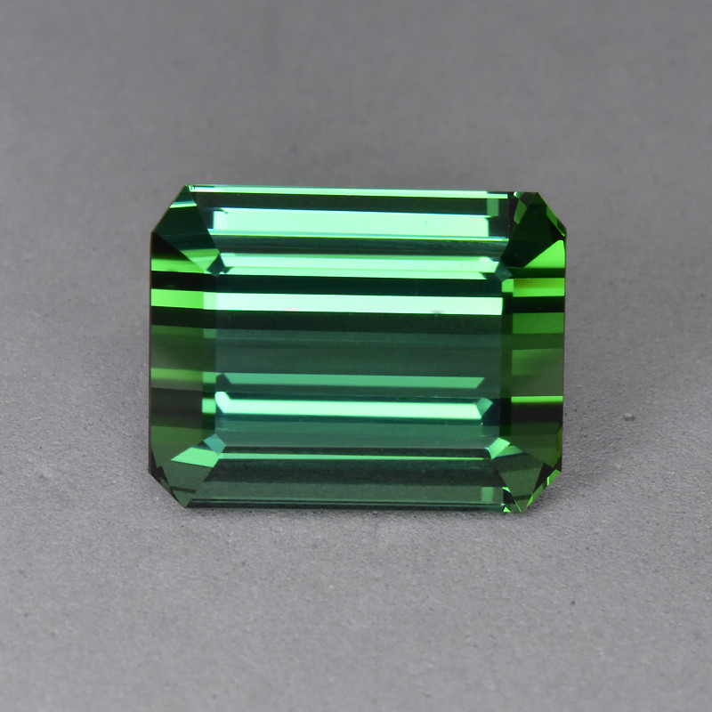 10.69 Cts Fabulous Beautiful Natural Green Tourmaline