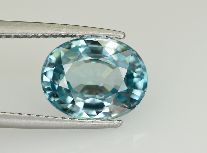 4.80 Ct Natural Beautiful color Zircon Gemstone