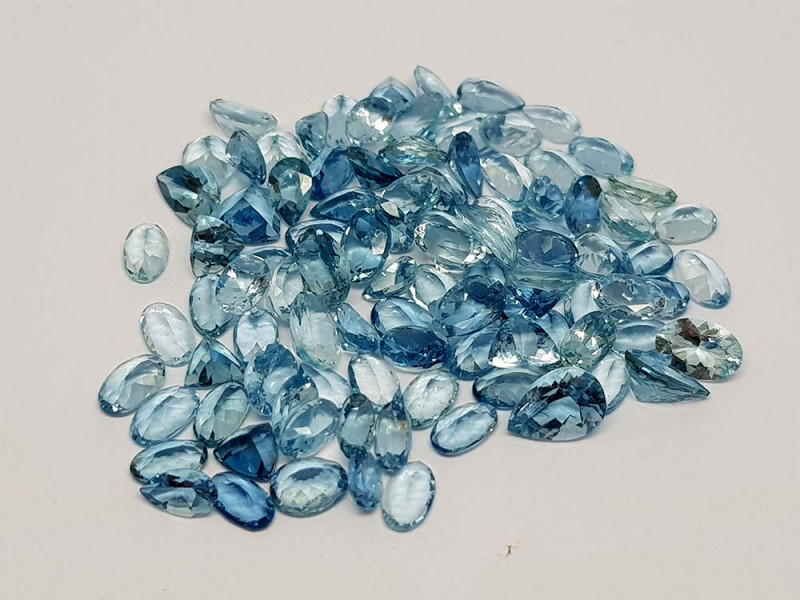 aquamarine gemstone cabochon parcel