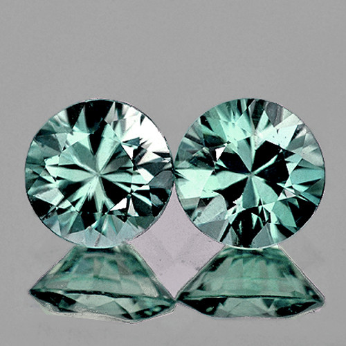 GREEN TOPAZ 9 x 7 MM BAGUETTE CUT VVS BEAUTIFUL COLOR