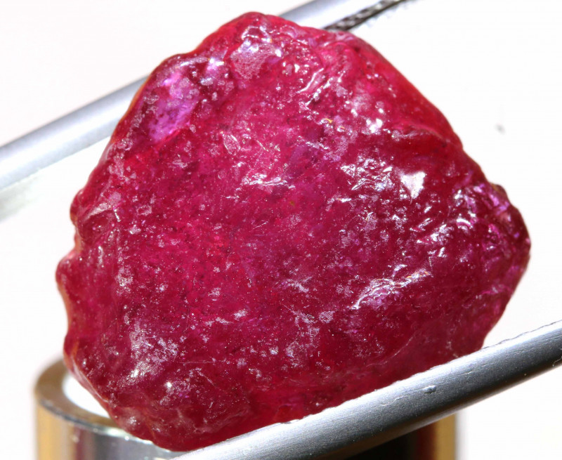 26.45 CTS MOZAMBIQUE RUBY ROUGH RG-5301