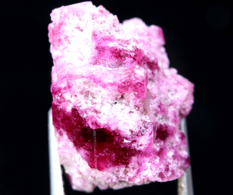 6.86CTS RED BERYL SPECIMEN UTAH TBM2266