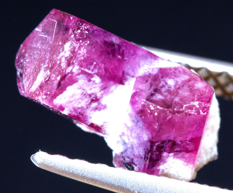 1.47CTS RED BERYL SPECIMEN UTAH TBM2271