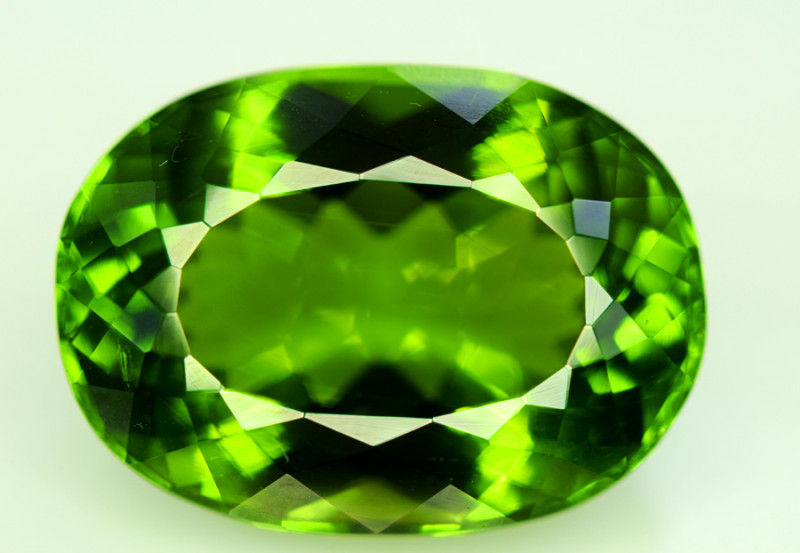 Peridot, 30.00 Ct Top Quality Oval Shape Peridot Gemstone