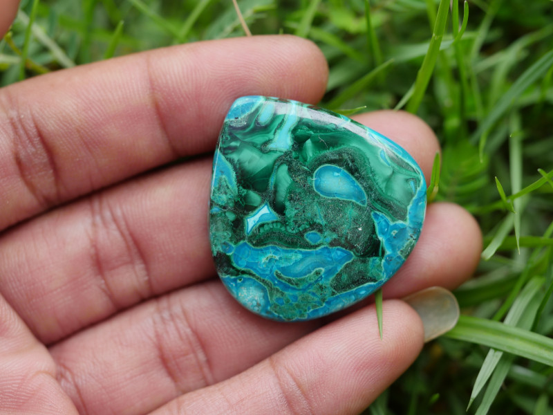 green chrysocolla gemstone