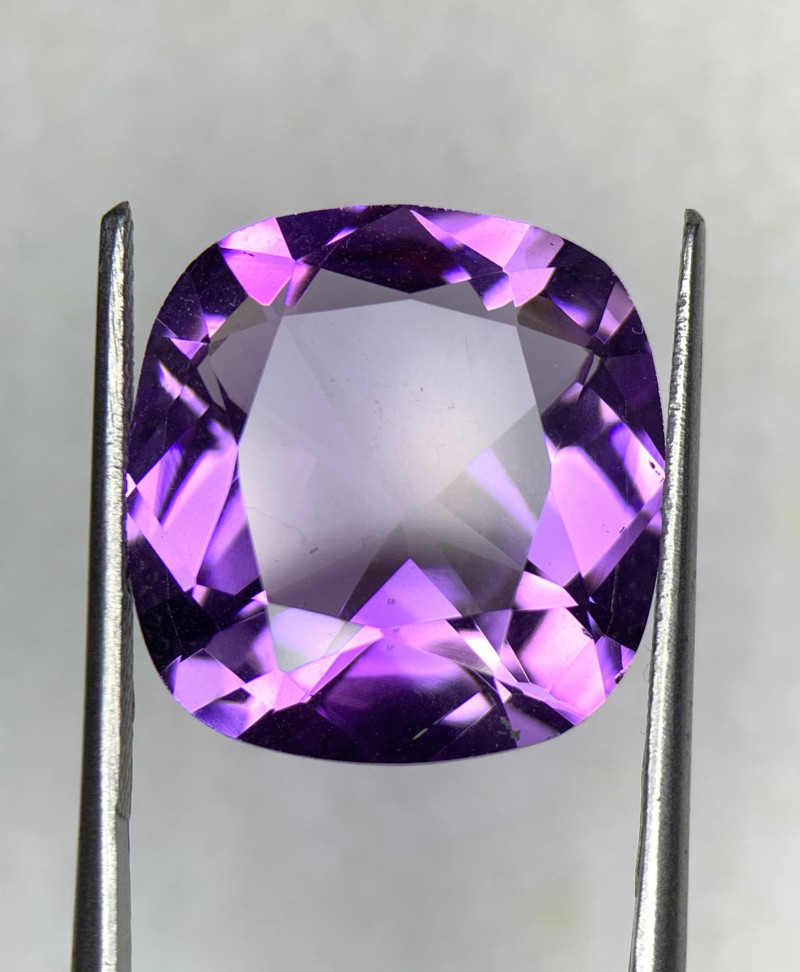 15.75 Cts Top color Fancy cut Natural Amethyst Gemstone