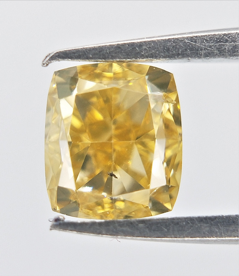 yellow diamond gemstone