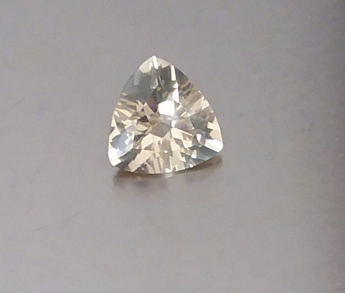 trillion cut gem