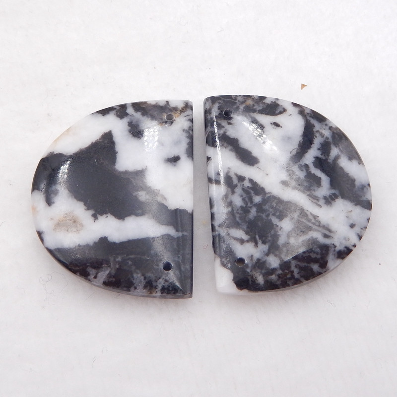 Black white outlet gemstone