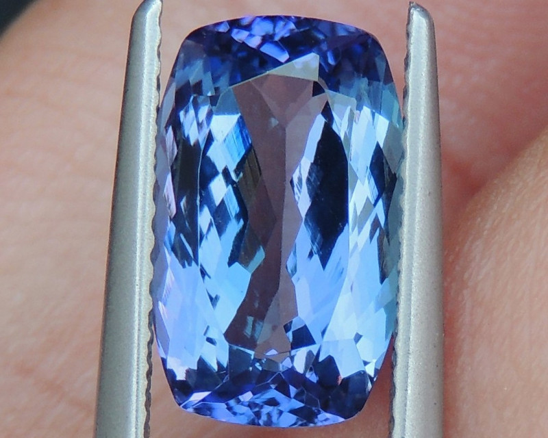 3.23cts Blue Tanzanite,