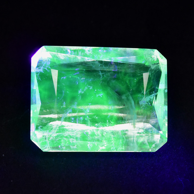 faceted hyalite opal fluorescence