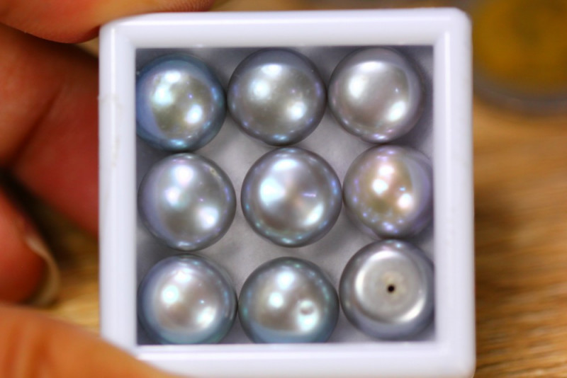 Freshwater Pearl Gemstone: Properties, Meanings, Value & More