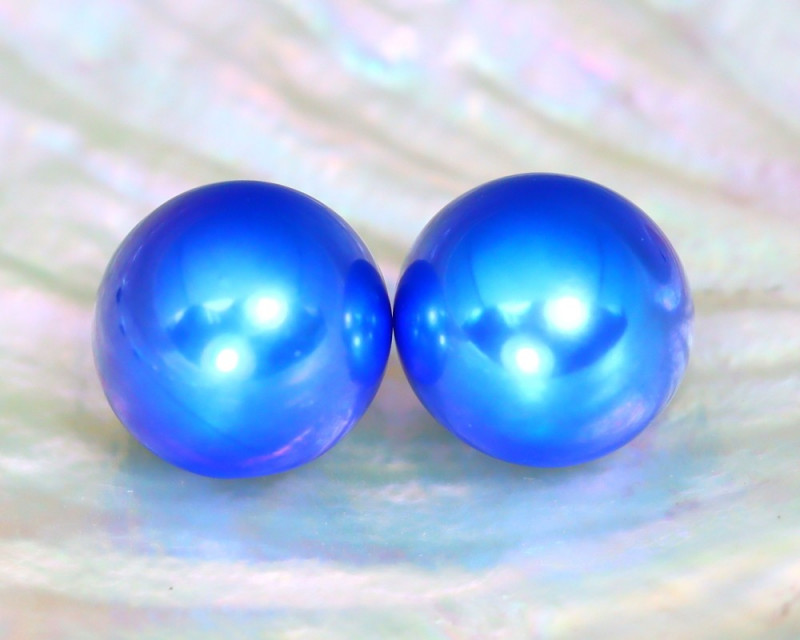 blue akoya pearl gemstone pair