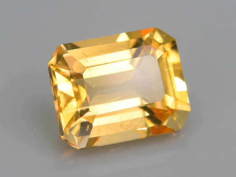 yellow imperial topaz gemstone