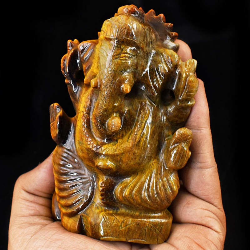 tiger's eye carving