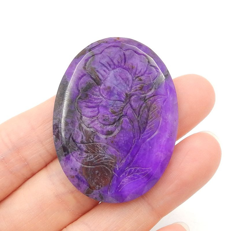 sugilite carving of flower