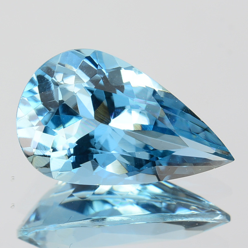 santa maria blue aquamarine gemstone faceted