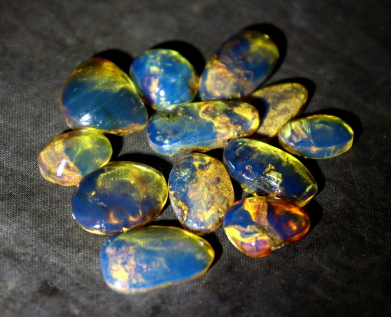 blue amber gemstone cabochons