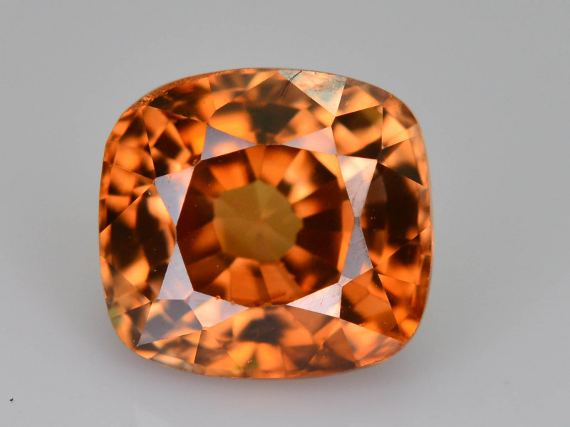 Rare Red Zircon 3.25 ct Imperial Specie Cambodian Mined