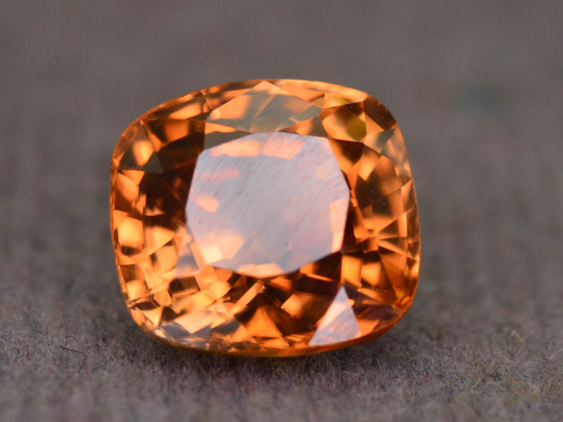 Rare Red Zircon 3.25 ct Imperial Specie Cambodian Mined