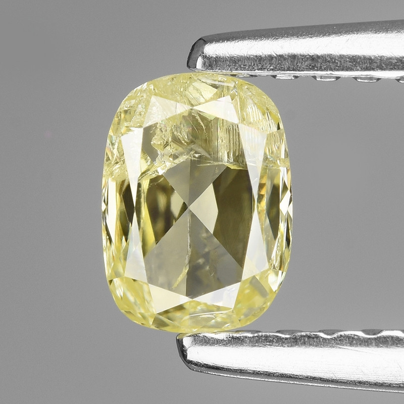 0.41 Cts Natural Fancy Yellow Diamond Oval Shape GR1783