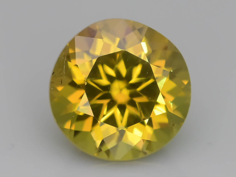 mali garnet gemstone faceted