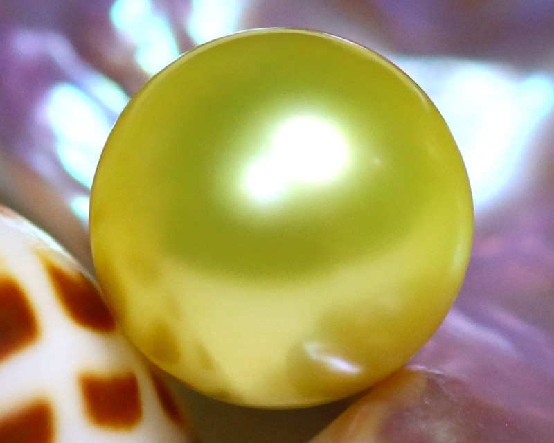 yellow saltwater south sea pearl gemstone