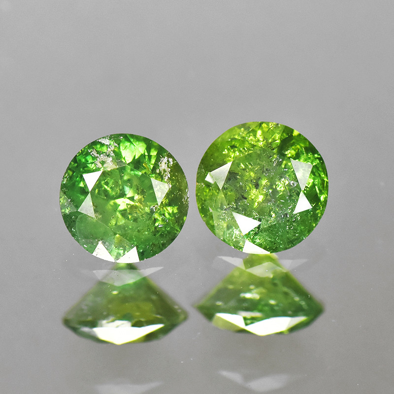 0.91 Cts Diamond Natural Green Diamond Round Shape