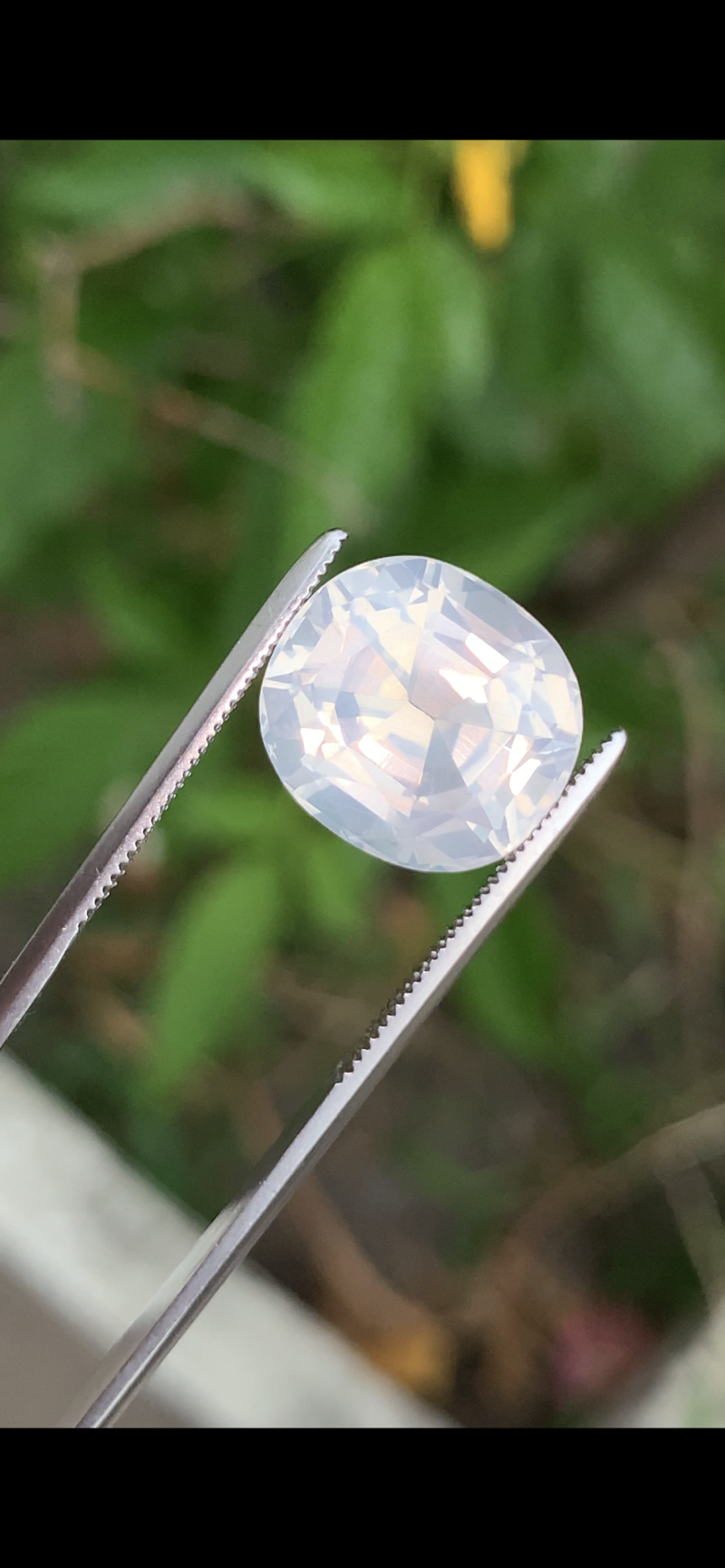 Splendid Natural 7 10 Carats Fancy Milky Quartz Pakistan