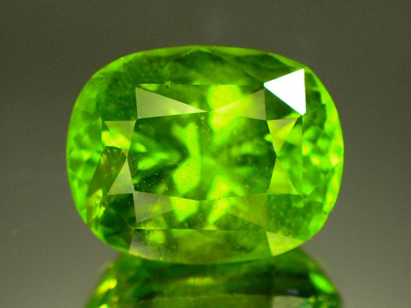 9.80 Ct Untreated Green Peridot
