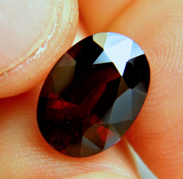 8.59 Carat Elegant African Spessartite Superb