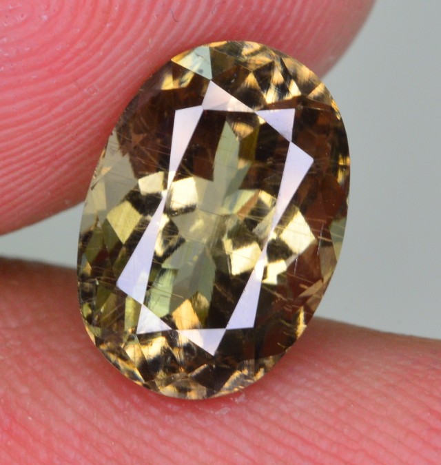 3.35 CT NATURAL RARE BEAUTIFUL ZOISITE GEMSTONE