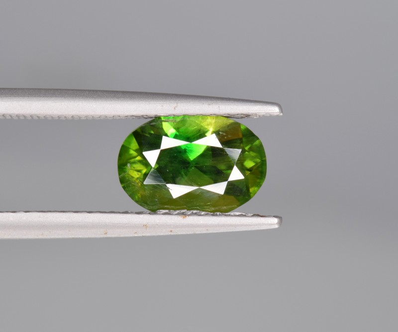 demantoid garnet andradite gemstone variety