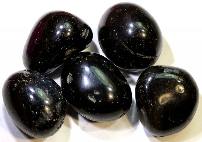 Black Onyx Information — Meaning, Uses, History & More!