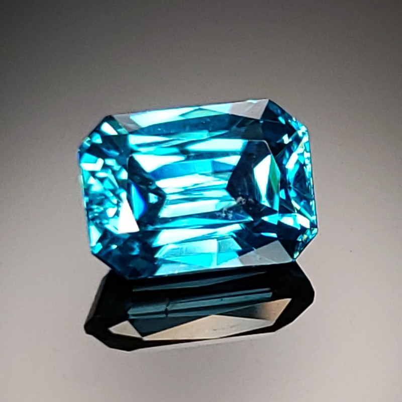 5.62ct Blue Zircon