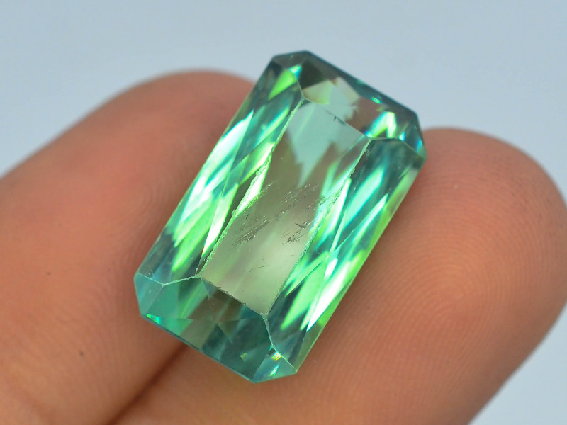 14.60 Ct Green Spodumene Gemstone From Afghanistan
