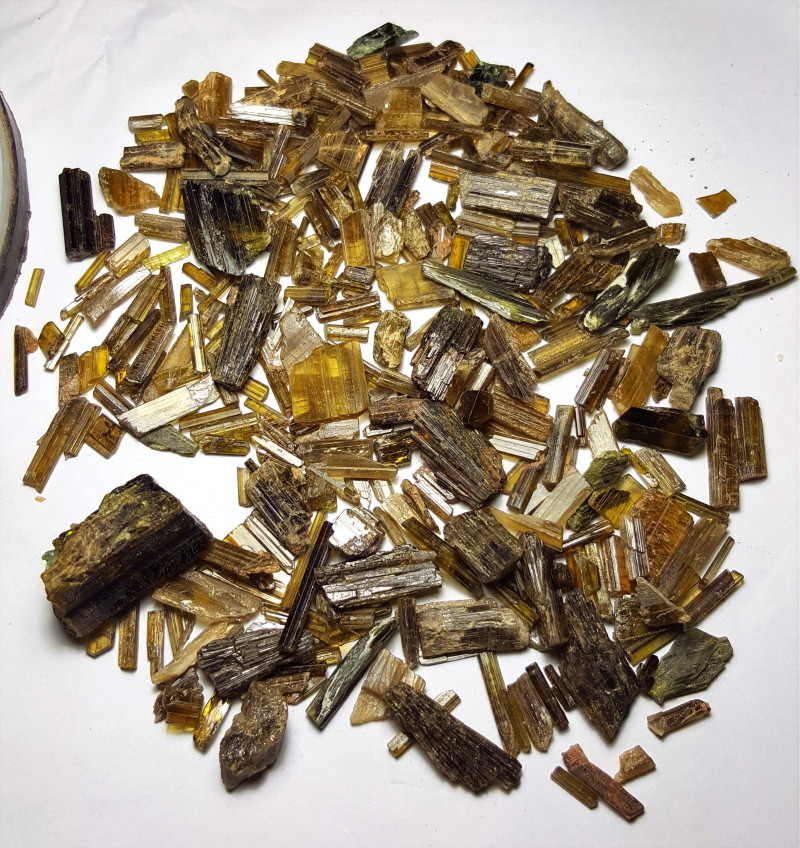 brown epidote gemstone crystal parcel